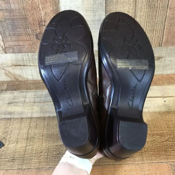 Clarks Brown Ruched Leather Ankle Zip Booties Womens 6 M Heeled Boots - Picture 11 of 12